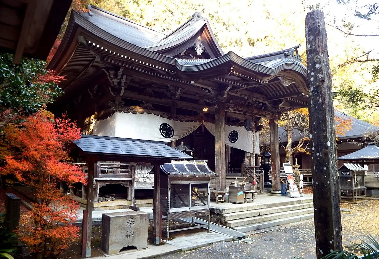 久万高原町:大寶寺