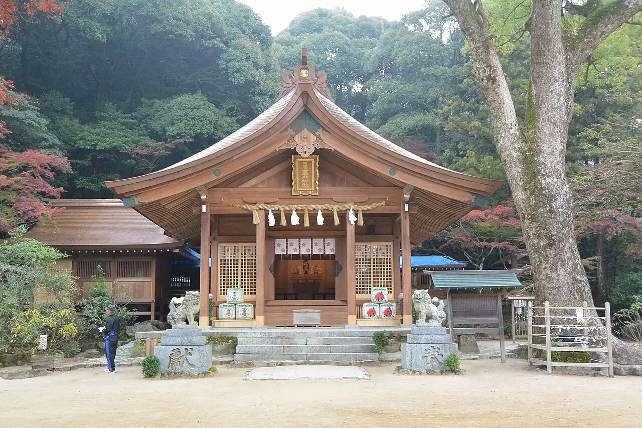 太宰府市:竈門神社