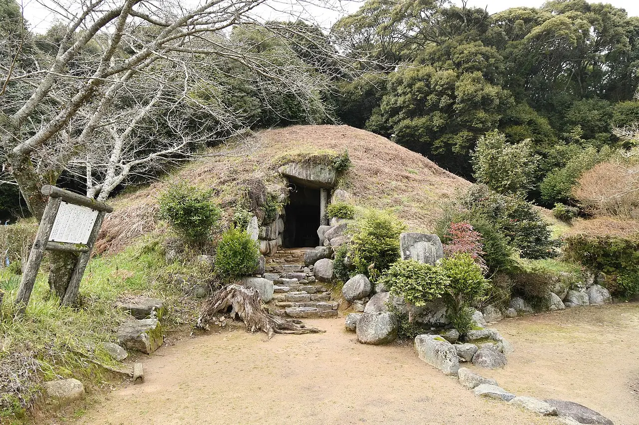 みやこ町:綾塚古墳