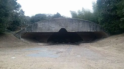 海軍築城航空基地稲童掩体