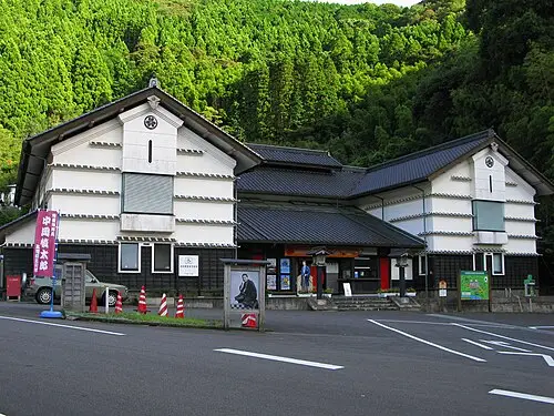 中岡慎太郎館