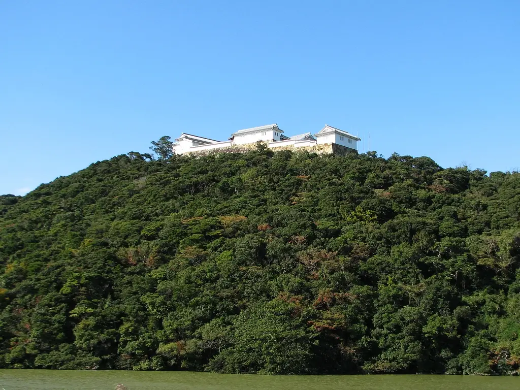 苓北町：富岡城
