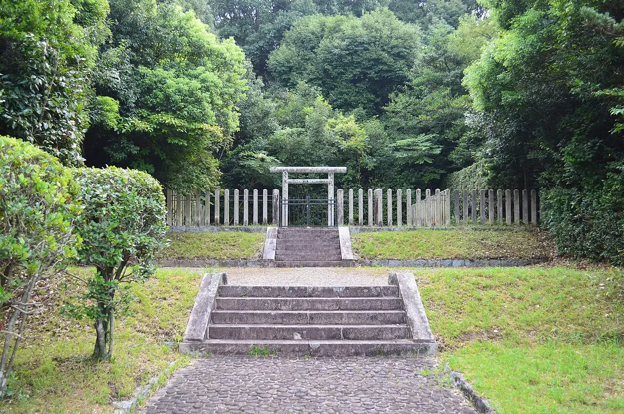 上峰町：都紀女加王墓